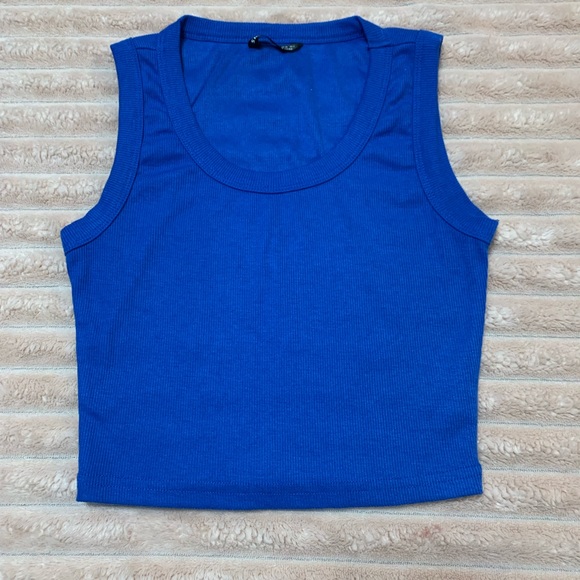 3 Ribbed Tank Tops. Women’s size XS. EUC. - Picture 6 of 8